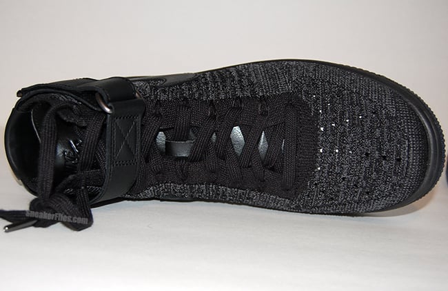 Nike Air Force 1 Flyknit Black