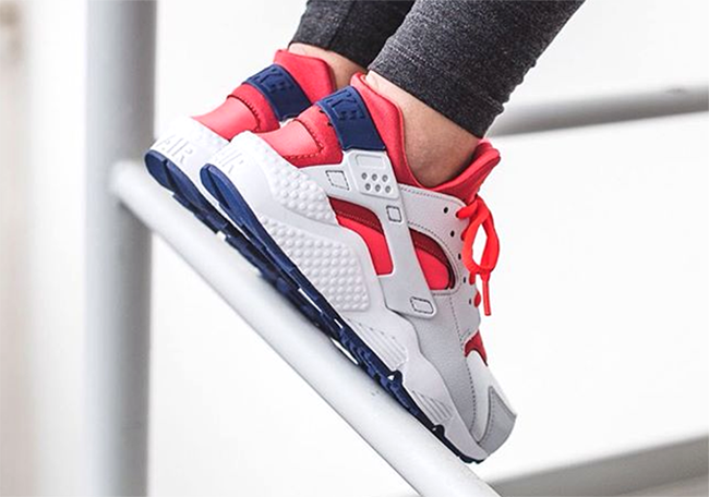 Nike Air Huarache Crimson Platinum Blue