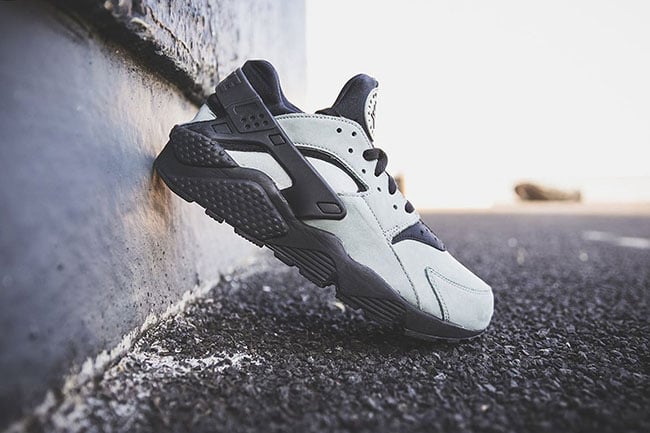 Nike Air Huarache Premium ‘Mica Green’