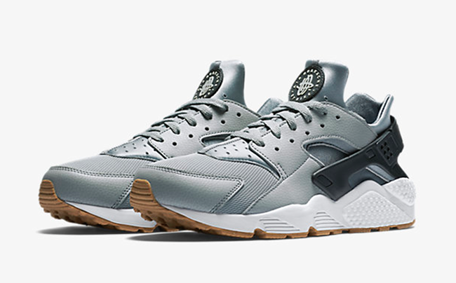 Nike Air Huarache ‘Shark’