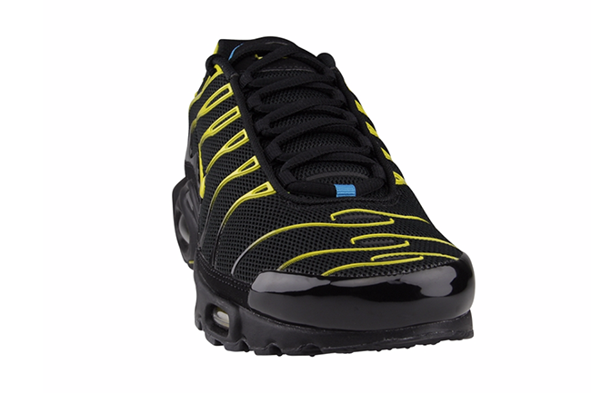 nike air max plus black and yellow