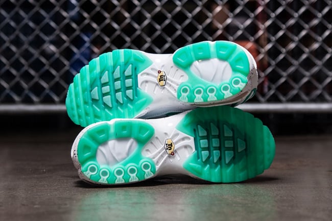 air max plus mint