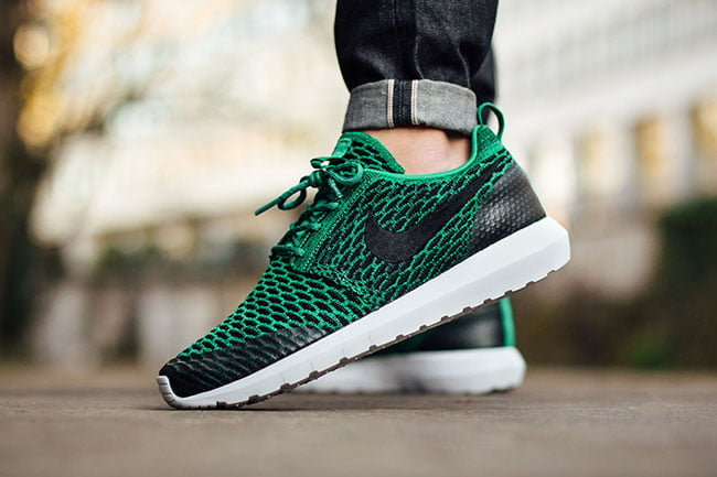 Nike Roshe NM Flyknit SE Lucid Green