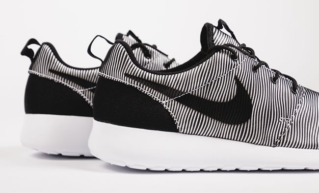 Nike Roshe One Premium Plus Stripes