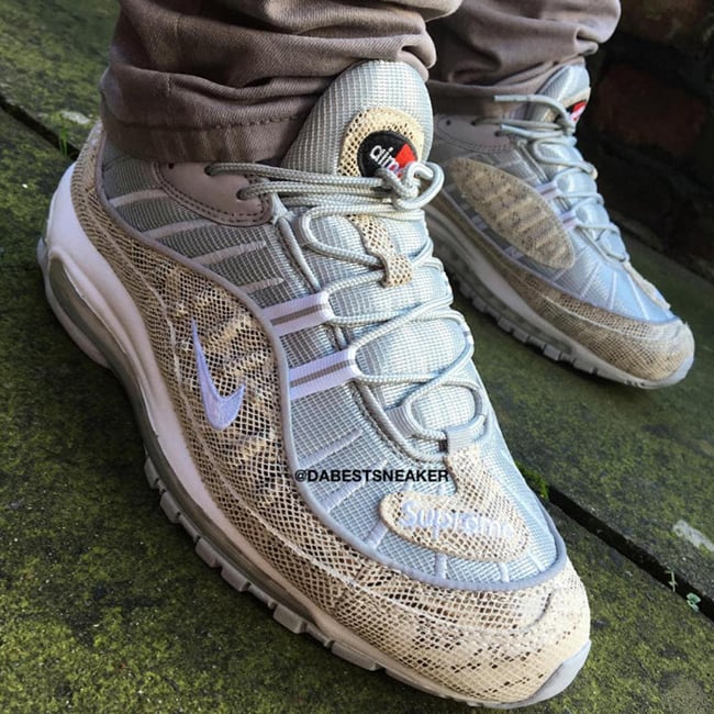 Supreme Nike Air Max 98 On Feet