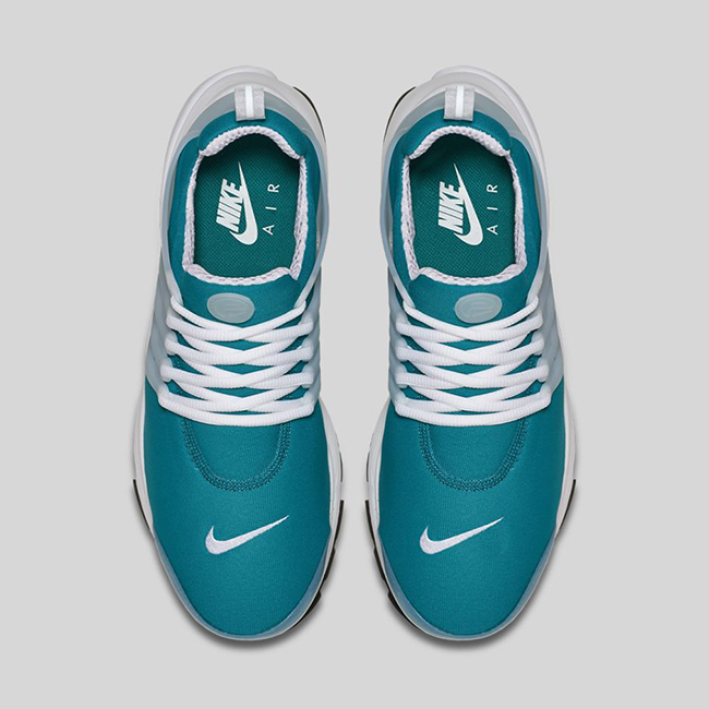 Teal Nike Air Presto