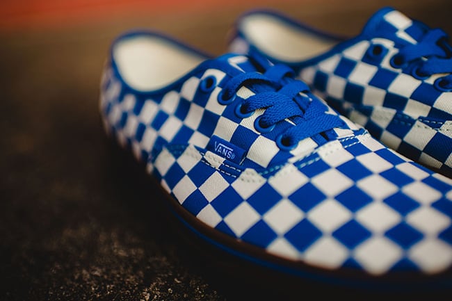 vans authentic checkerboard gum