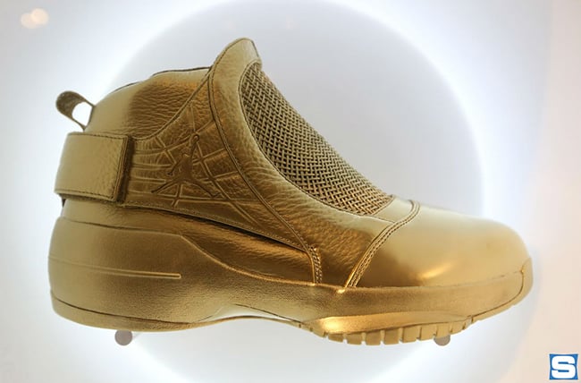 Air Jordan 19 Gold