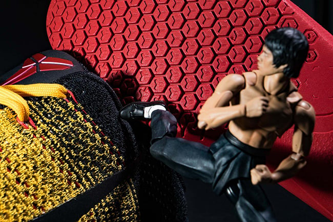 Bruce Lee Nike Kobe 11