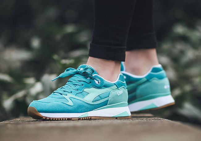 Diadora V7000 Aqua Pack