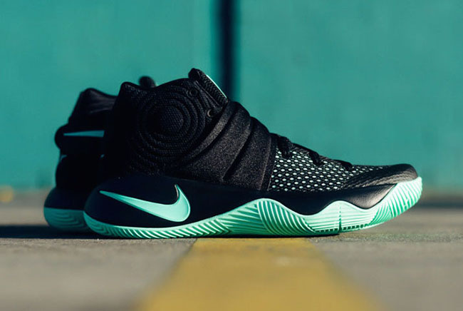 Nike Kyrie 2 Black Green Glow 