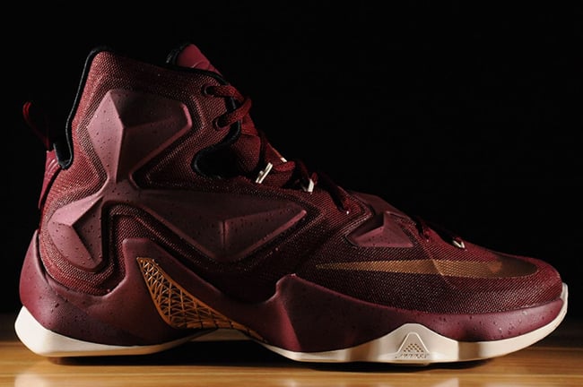 lebron 13 maroon