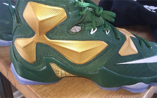 Nike LeBron 13 SVSM