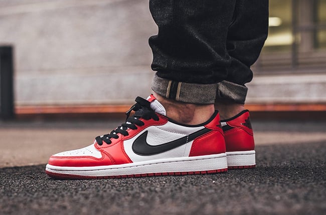 jordan 1 low chicago price