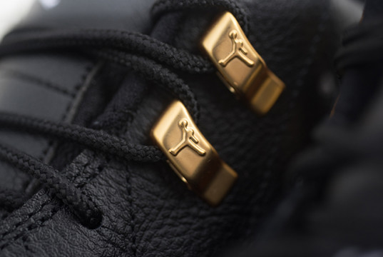 Huarache High Top Trainer Black Nike Air Adjust Force