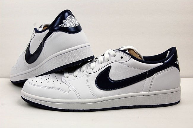 Video: Air Jordan 1 Low OG ‘Midnight Navy’