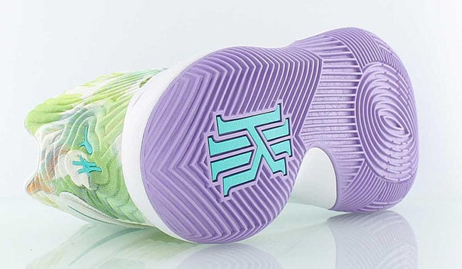 Easter Nike Kyrie 2