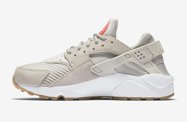 Nike Air Huarache Easter Light Bone