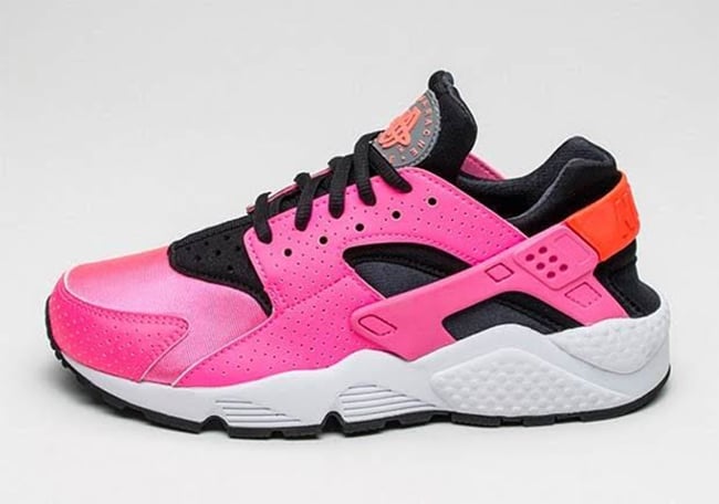 nike huarache hyper crimson