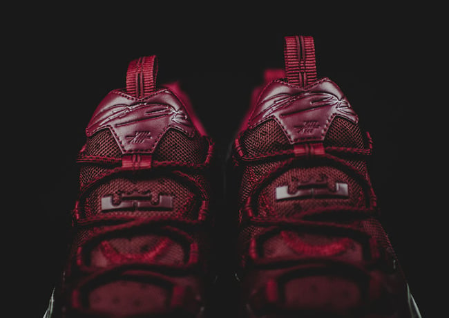 Nike LeBron 13 Low Team Red Gum