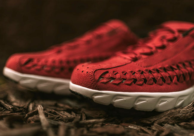 Nike Mayfly Woven Terra Red