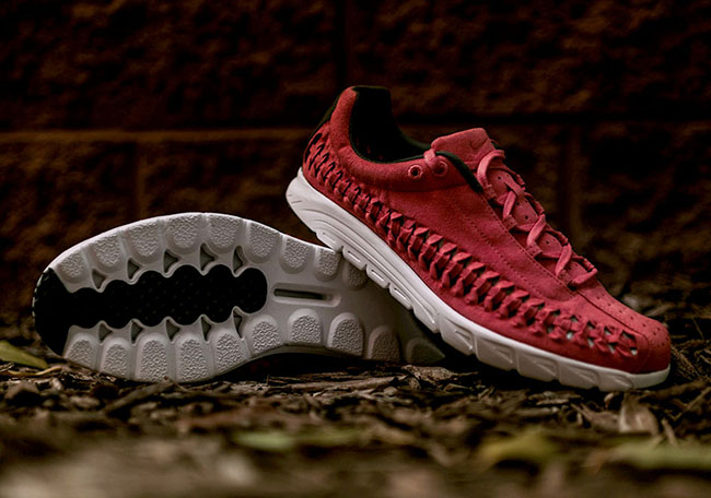 Nike Mayfly Woven Terra Red