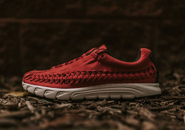 Nike Mayfly Woven ‘Terra Red’