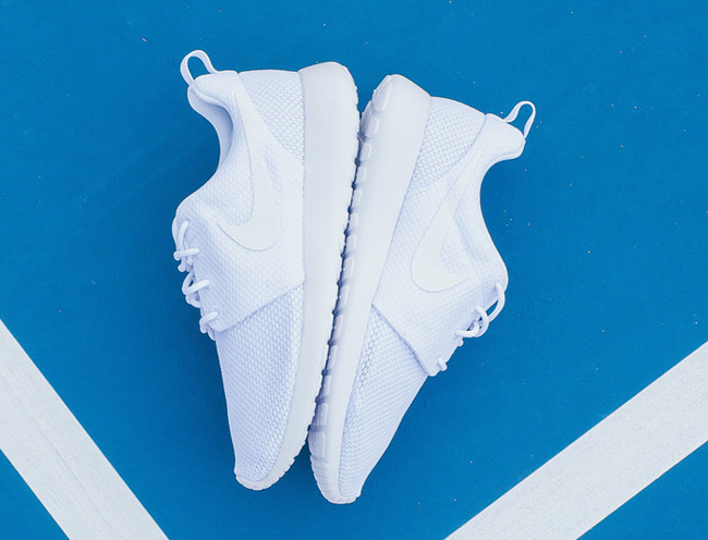 Nike Roshe One Triple White