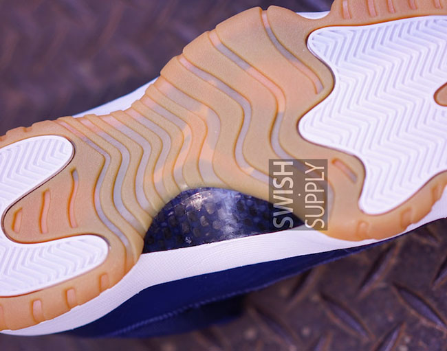 Air Jordan 11 Low Midnight Navy