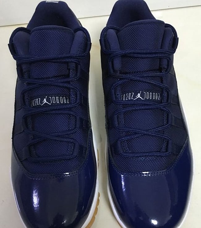 Air Jordan 11 Low Midnight Navy Gum