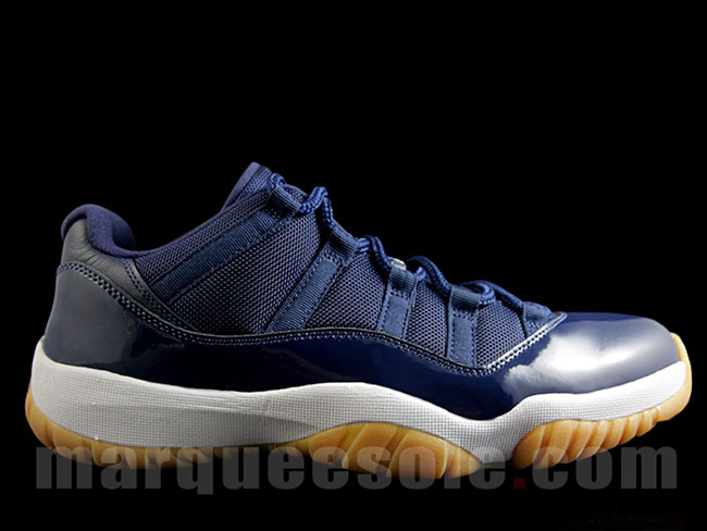 Jordan 11 Low Navy Gum