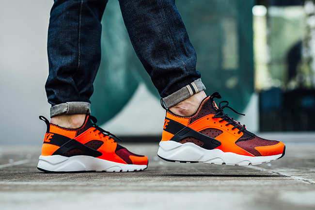 Nike Air Huarache Ultra Crimson