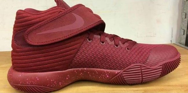 kyrie 2 shoes maroon