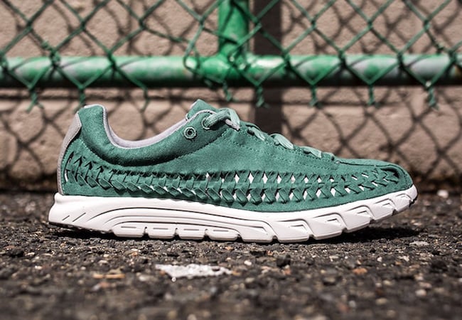 Nike Mayfly Woven Jade Glaze