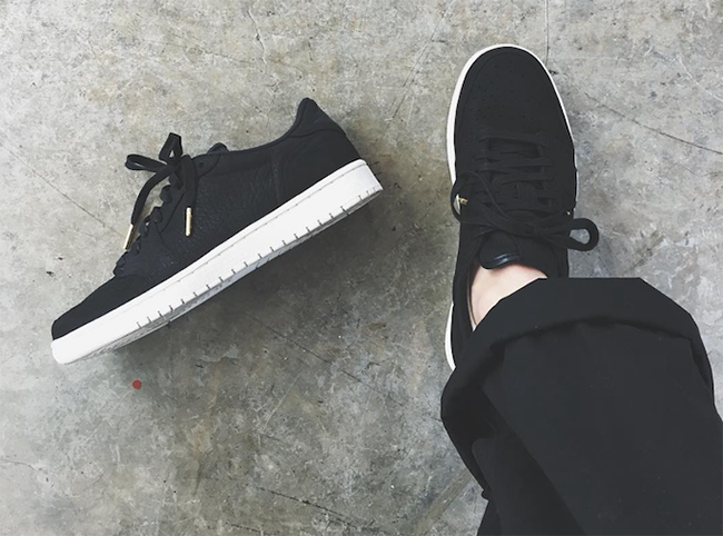 First Look: Air Jordan 1 Low ‘Swooshless’