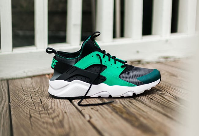Air Huarache Run Ultra Menta Green SneakerFiles