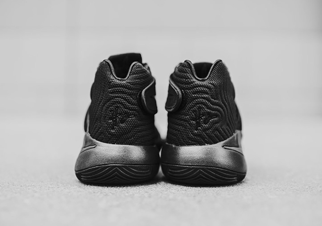 Triple Black Nike Kyrie 2