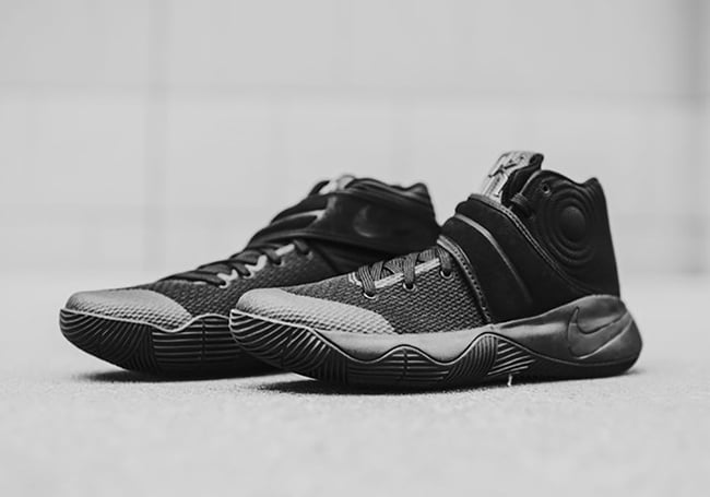 Triple Black Nike Kyrie 2