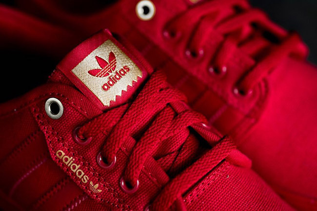 adidas Seeley Scarlet Red