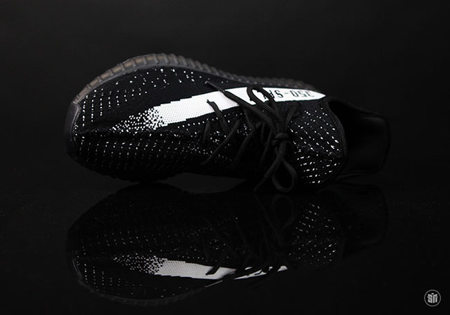 adidas Yeezy 550 Boost Black White 