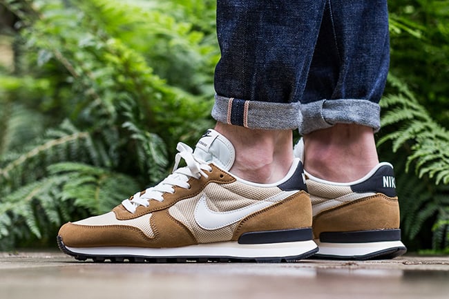 Nike Internationalist Vegas | SneakerFiles