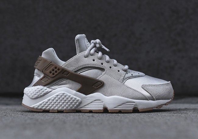 Nike WMNS Air Huarache Gamma Grey Gum