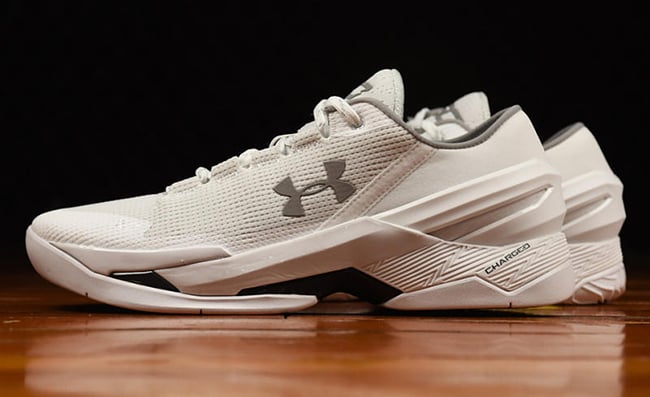 curry 2 low white