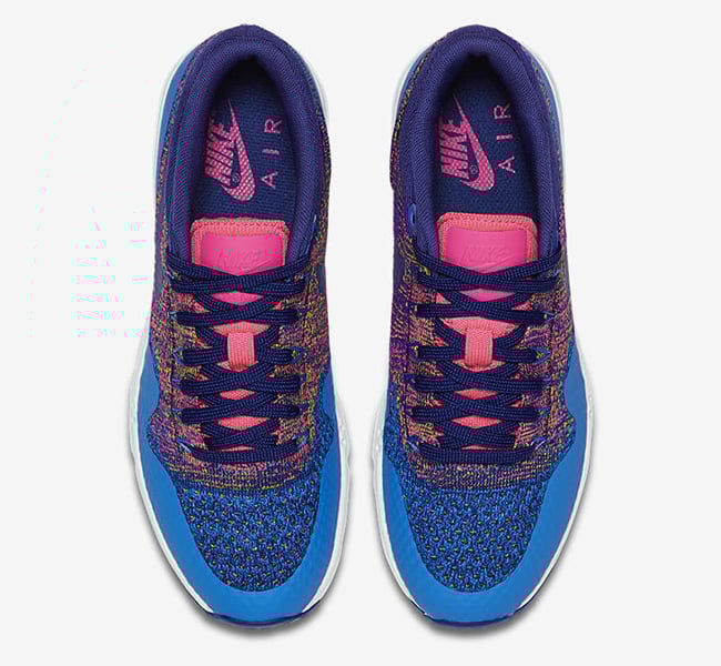 nike air pink blue