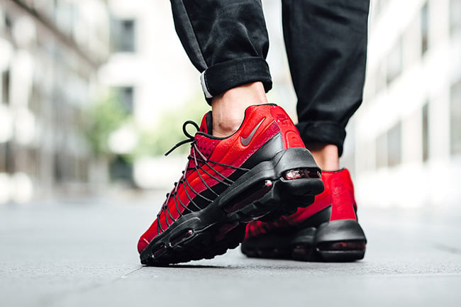 air max 95 red on feet