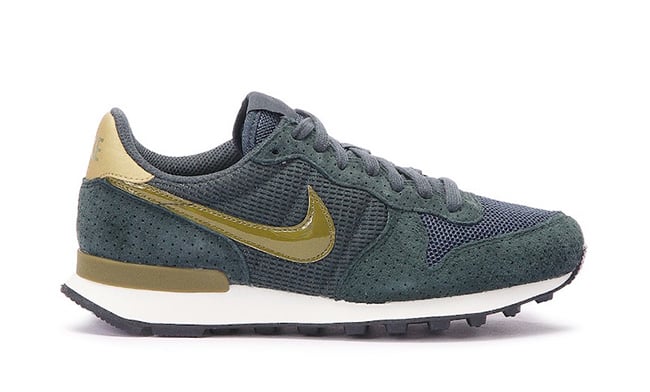 Nike Internationalist SE Seaweed