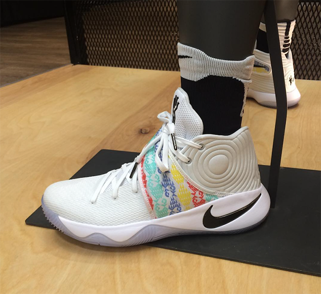 Nike Kyrie 2 The Academy