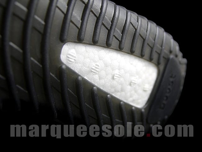 Adidas YEEZY BOOST 350 V2 CP9654 ZEBRA Size US 11 /EUR 45 