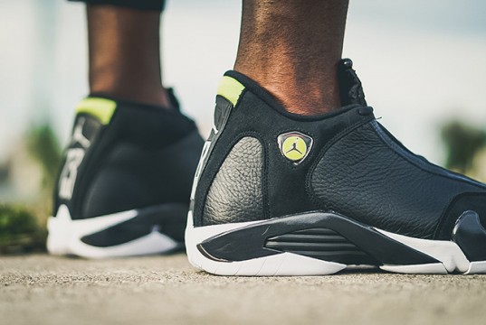 Nike Air Max 90 Black White UK Outlet Nike Air Max 2011 Men S Running Shoe UK Outlet