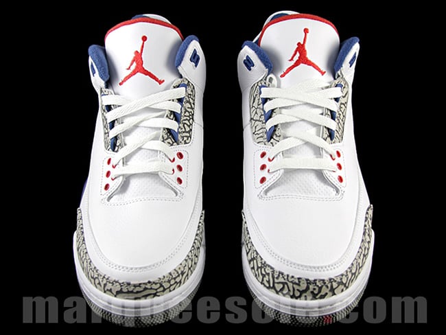 Air Jordan 3 OG True Blue Black Friday
